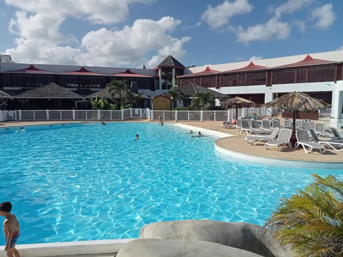 Le Petit Eden - Residence 3 Etoiles - Piscine Et Plage "Le Manganao" Saint-Francois  Kültér fotó